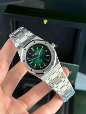 imgi_238_Audemars-Piguet-Royal-Oak-16202PT-Smoked-Green-Dial