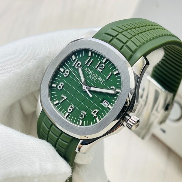 Patek Philippe Aquanaut 5168/010 Green Dial